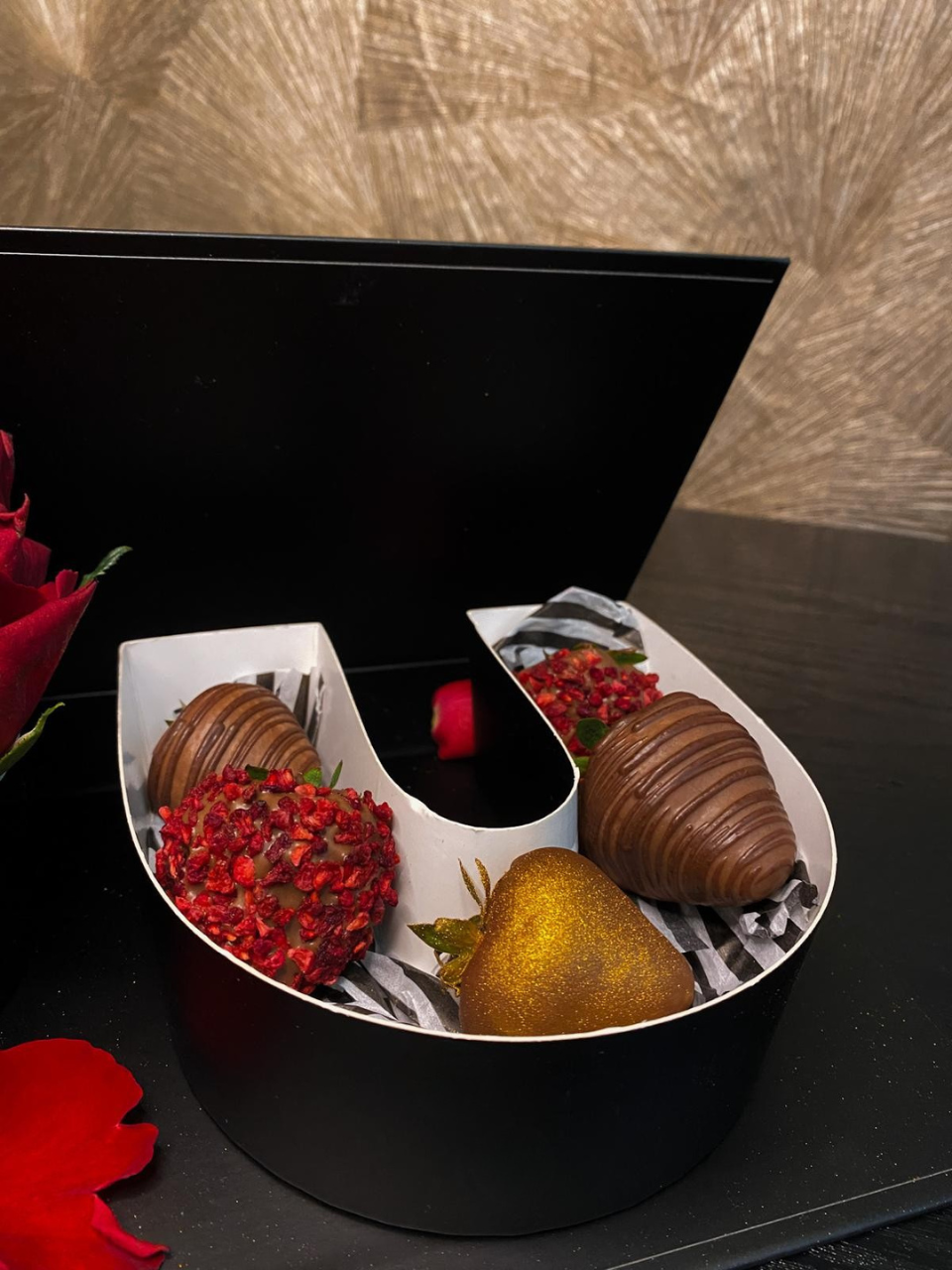 "I Love You" Bloom & Berry Box